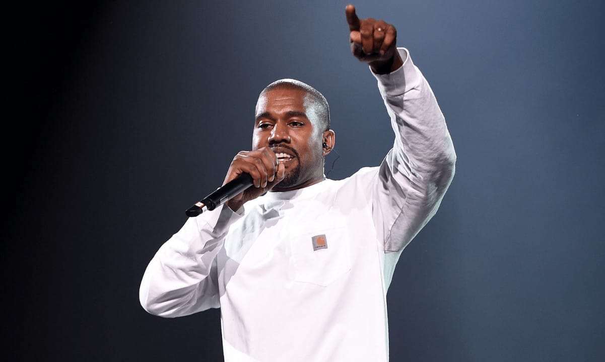 Kanye-west-does-not-want-to-get-involved-with-nfts