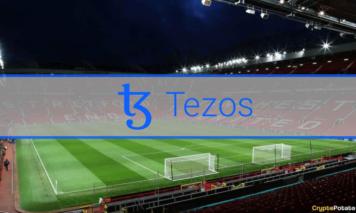 Manchester-united-unveils-a-training-kit-sponsorship-with-tezos