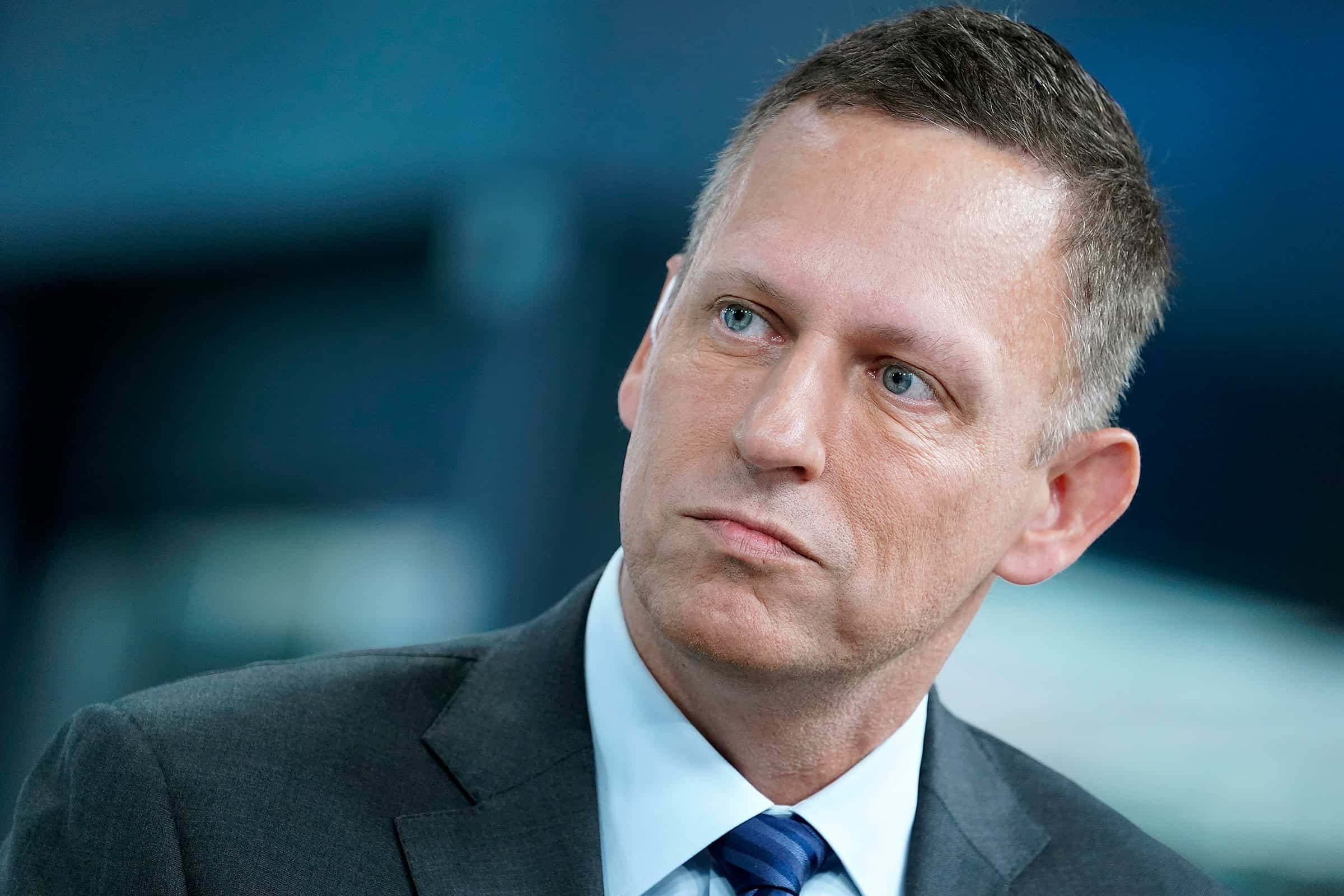 Being-only-pro-blockchain-is-an-anti-bitcoin-approach,-paypal-ceo-peter-thiel-says