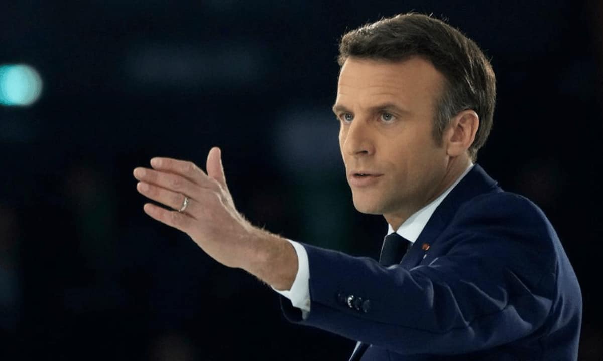 French-president-macron-supports-blockchain-innovations-but-vows-for-regulations