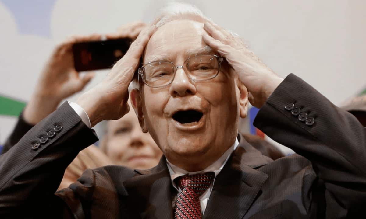 Warren-buffett-won’t-buy-all-bitcoins-in-the-world-for-$25,-crypto-community-responds