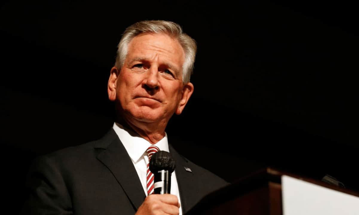Senator-introduces-financial-freedom-act-to-allow-crypto-in-pension-plans