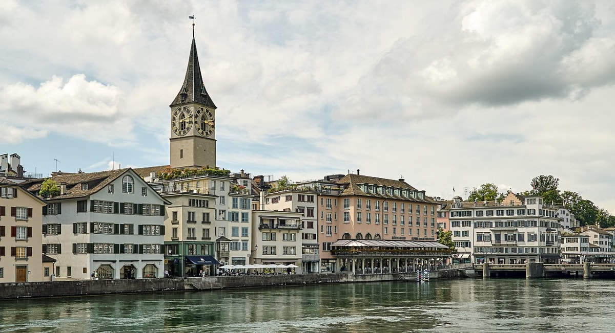 Swiss-bank-julius-baer-to-offer-bitcoin,-crypto-services