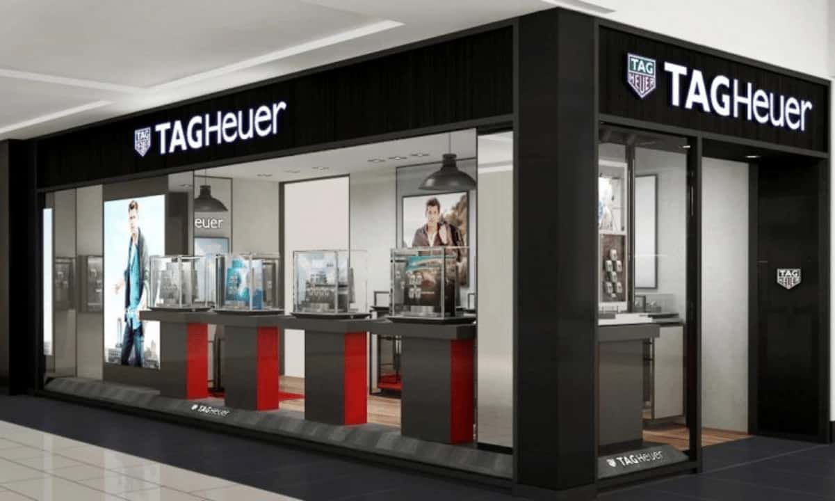 After-embracing-crypto-payments,-tag-heuer-now-focuses-on-nfts
