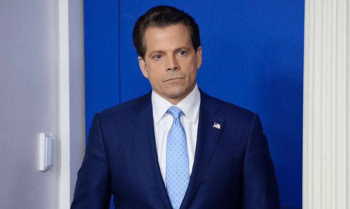 Scaramucci’s-skybridge-pauses-withdrawals-for-a-fund-with-ftx-exposure