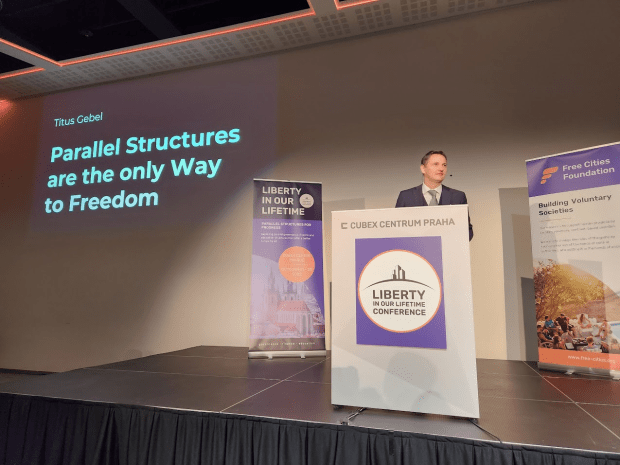 Finding-liberty-in-parallel:-bitcoin-and-the-free-cities-movement