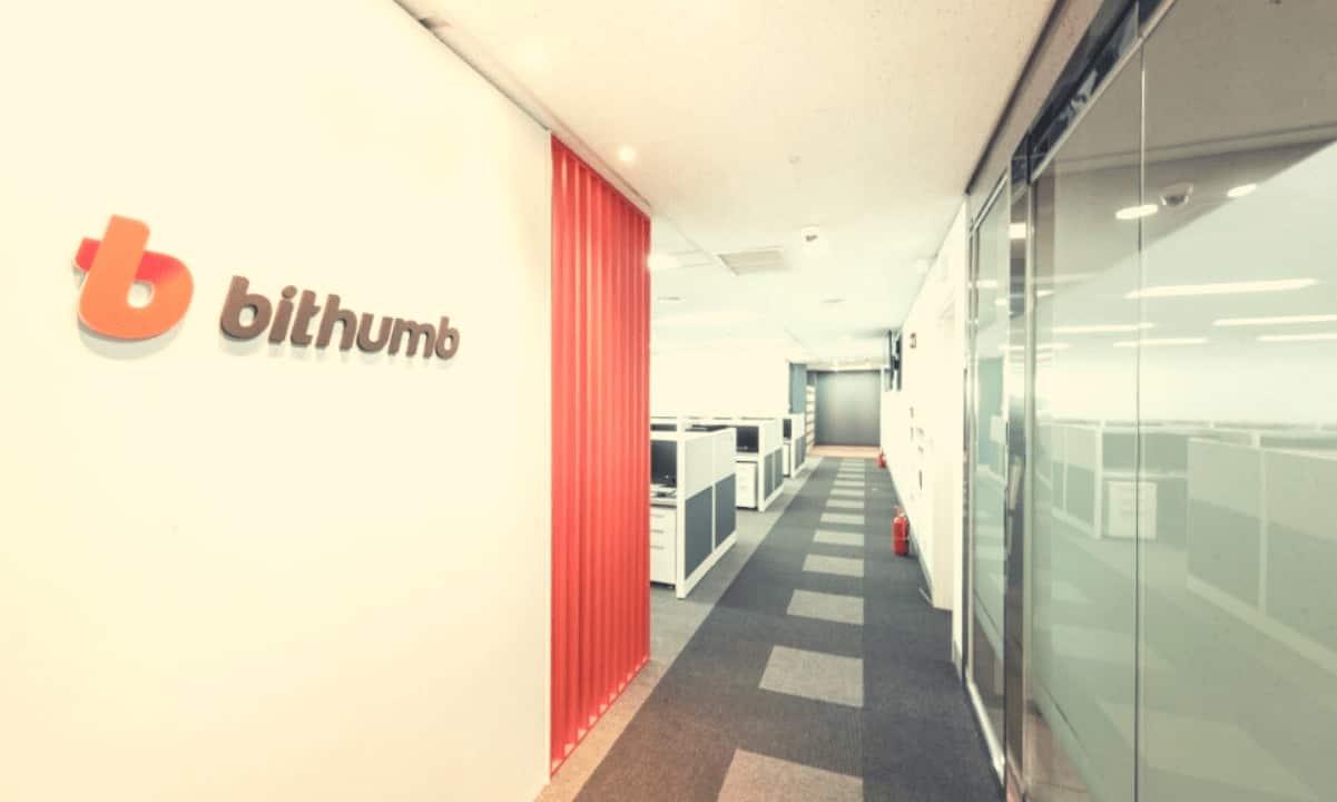 Bithumb-offices-raided-as-legal-woes-pile-up-(report)