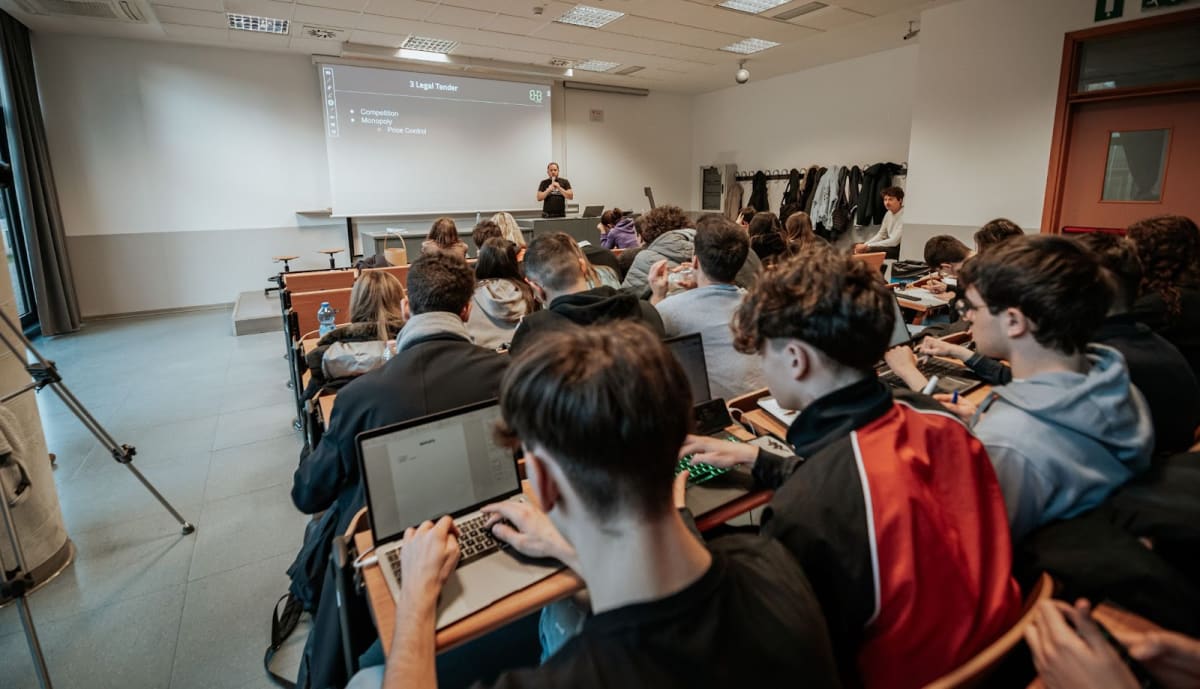 Bitgeneration-is-bringing-bitcoin-education-to-italian-high-schools