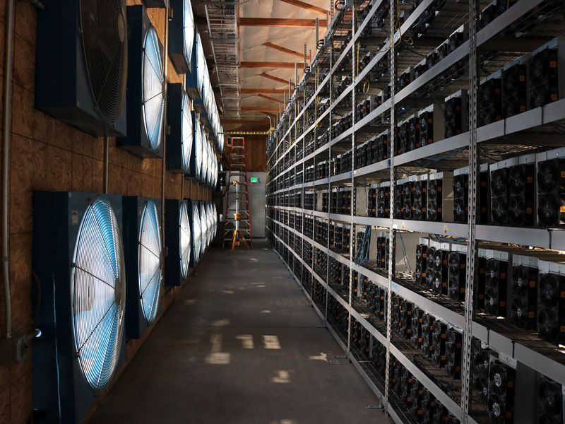Bitcoin-miner-bitfarms-sinks-to-fourth-quarter-loss-as-difficulty,-costs-rise