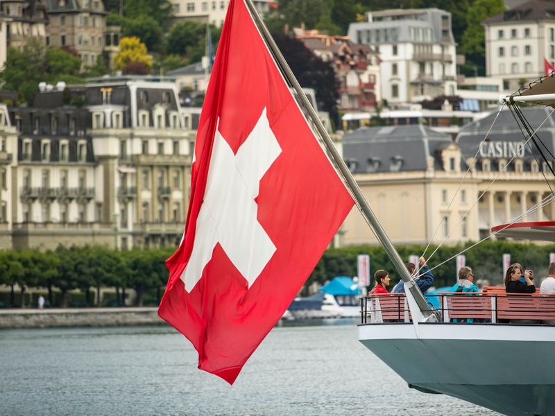 Swiss-government-owned-bank-postfinance-to-offer-customers-crypto
