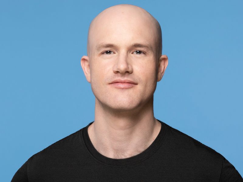 Coinbase-ceo-armstrong-says-not-shutting-down-staking-service