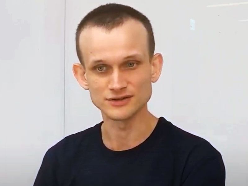 Ethereum’s-buterin-releases-roadmap-addressing-scaling,-privacy,-wallet-security