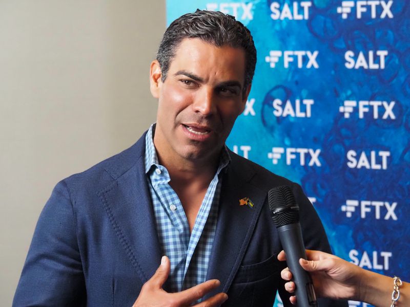 Bitcoin-friendly-miami-mayor-francis-suarez-jumps-into-presidential-race