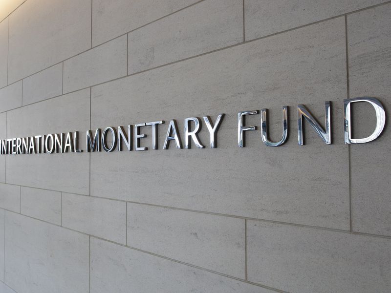Crypto-ban-may-not-be-best-approach-to-balance-risk,-demand:-imf
