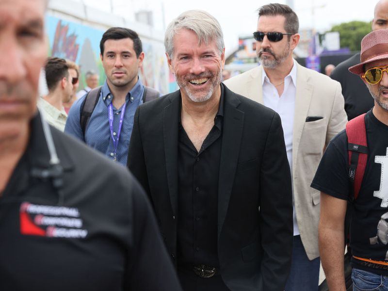 First-mover-americas:-michael-saylor’s-wager-on-bitcoin-looking-better