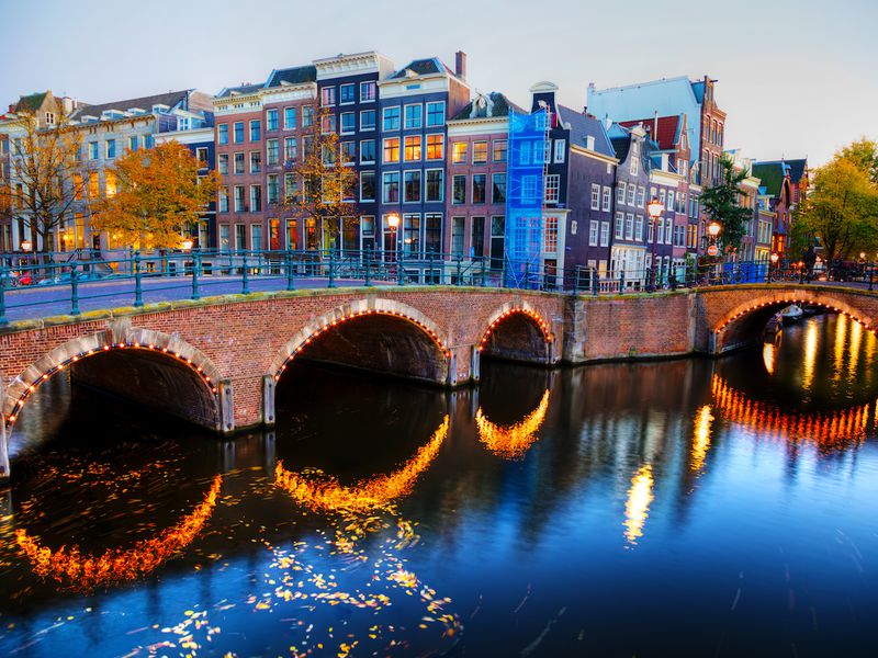 Europe’s-first-spot-bitcoin-etf-lists-in-amsterdam