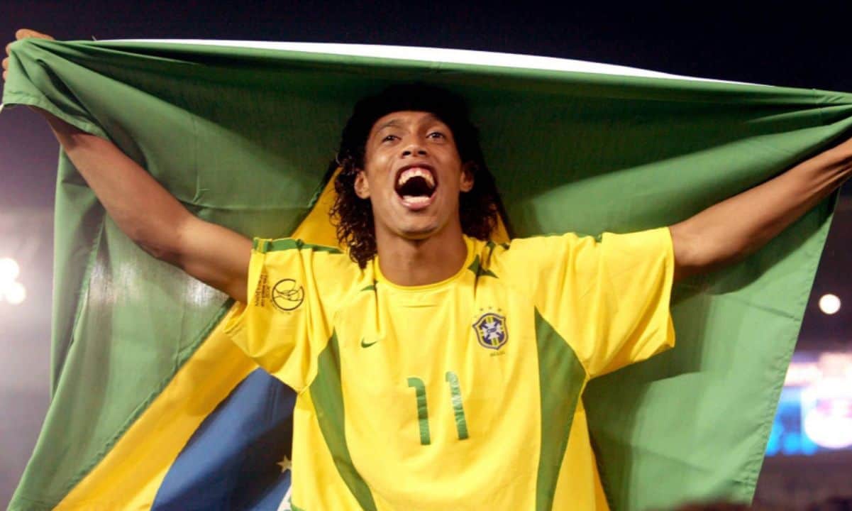 Soccer-legend-ronaldinho-investigated-over-participating-in-a-crypto-scam-(report)