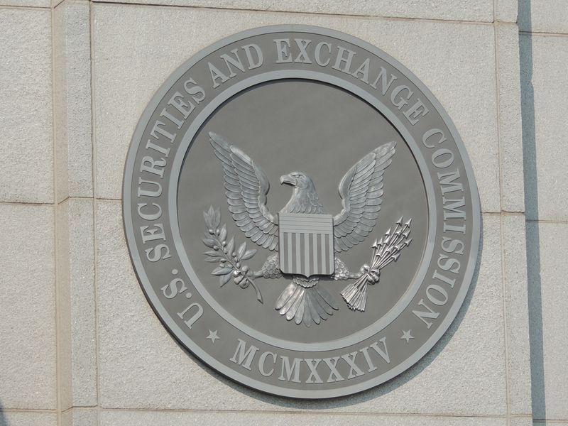 Sec-could-prepare-alternative-arguments-to-reject-spot-bitcoin-etfs:-berenberg