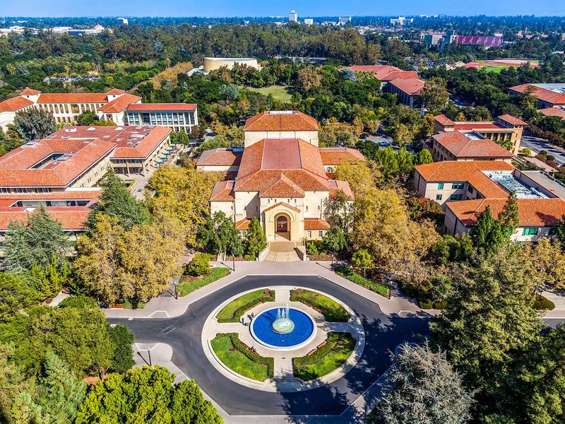 Stanford-university-will-return-‘gifts’-donated-by-ftx:-report