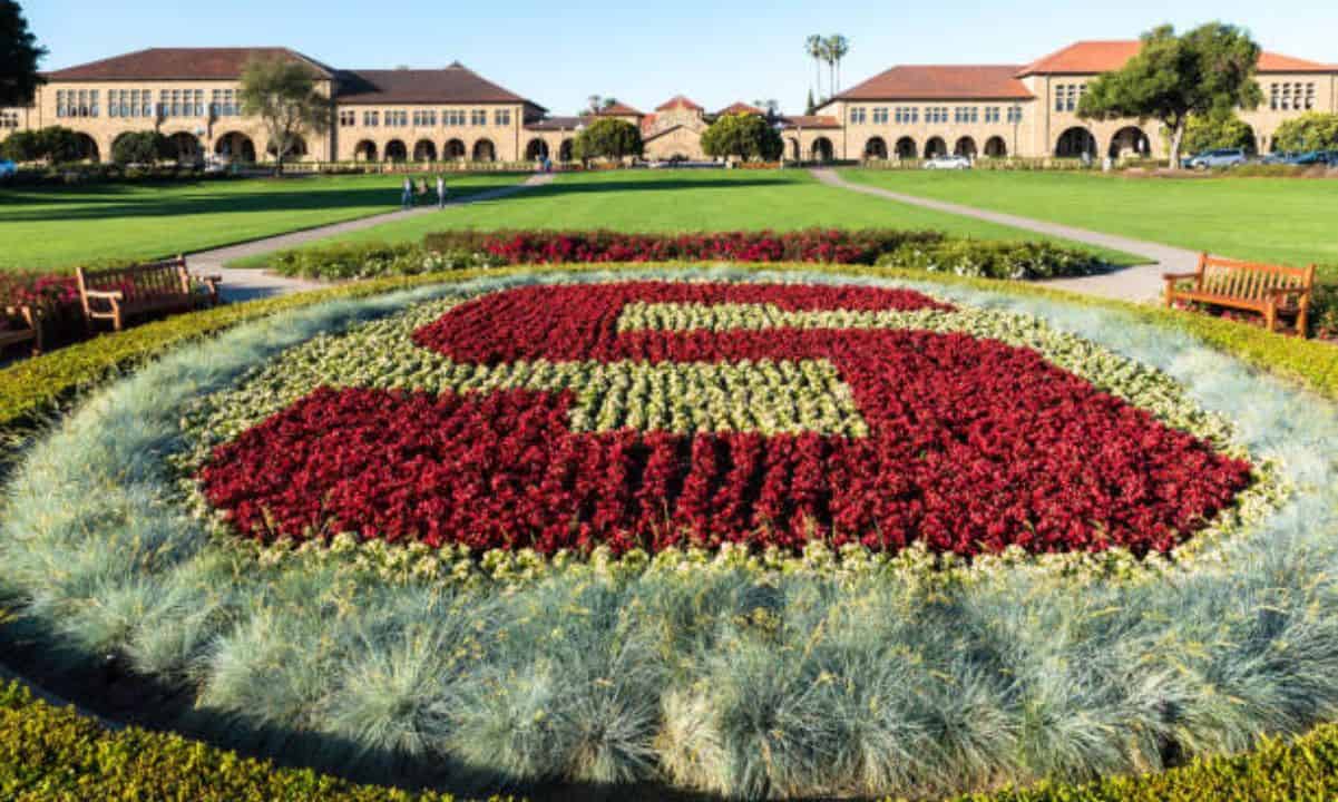 Stanford-university-to-return-millions-in-ftx-gifts