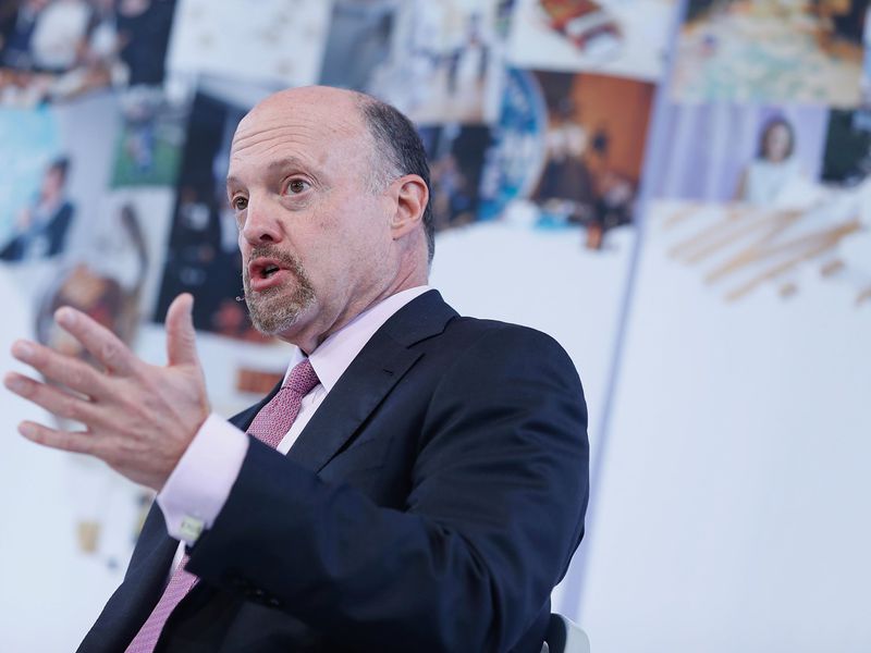 ‘mr.-bitcoin-is-about-to-go-down-big’:-jim-cramer-expects-lower-prices