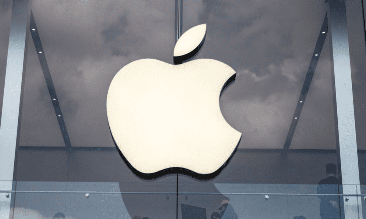 Apple-sued-for-limiting-p2p-payments-via-crypto-and-other-methods