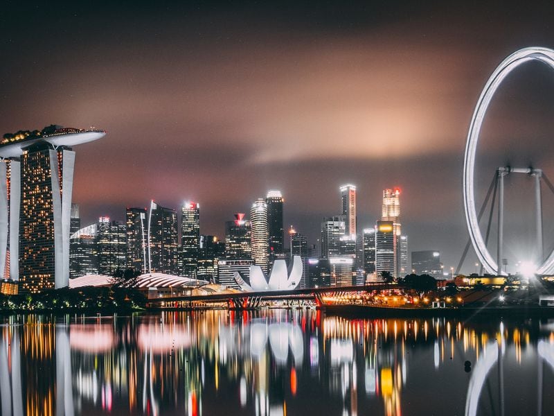 Singapore-central-bank-rules-to-discourage-crypto-speculation,-ease-investment-qualifications