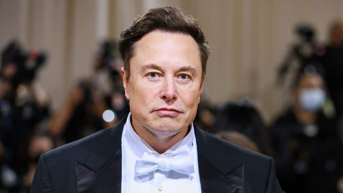Elon-musk’s-xai-files-for-private-sale-of-$1b-worth-of-unregistered-securities