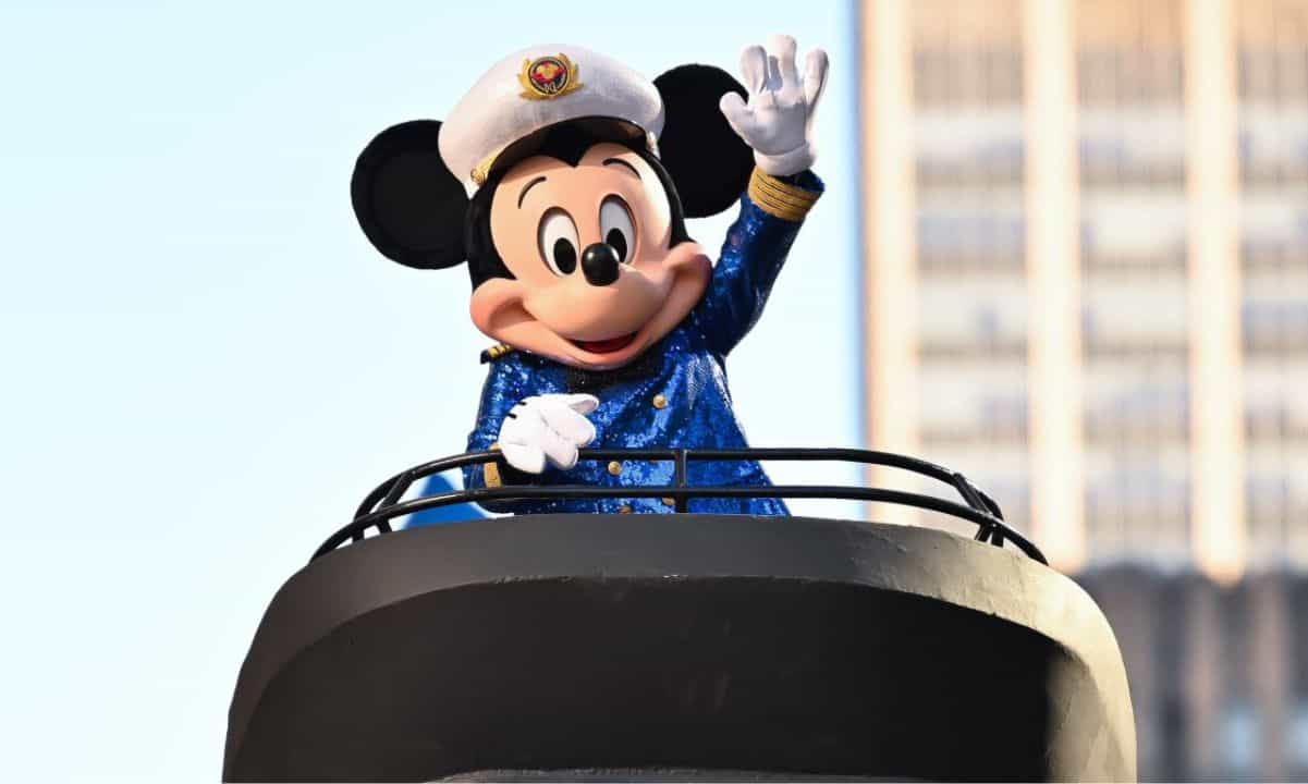 Disney’s-vintage-mickey-makes-waves-in-nft-world-after-copyright-expiry