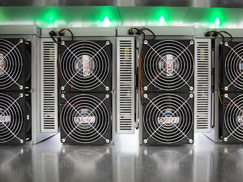 Bitcoin-miner-outflows-hit-six-year-highs-ahead-of-halving,-sparking-mixed-signals