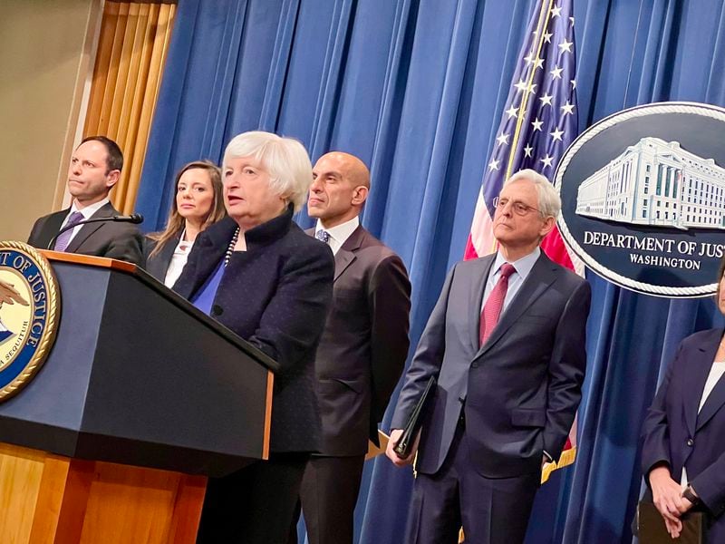 Judge-signs-off-on-binance’s-$43b-plea-deal-with-us.-prosecutors