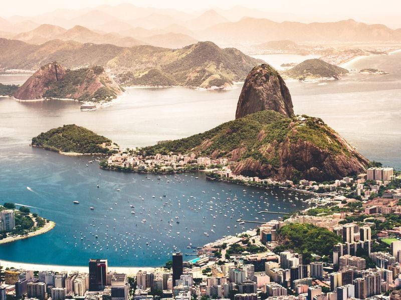 Blackrock’s-spot-bitcoin-etf-starts-trading-in-brazil