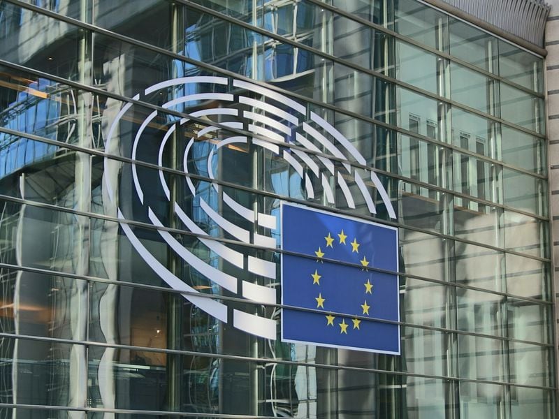 Ahead-of-eu-elections,-crypto-industry-pushes-blockchain-merits-as-policy-focus-shifts-to-ai