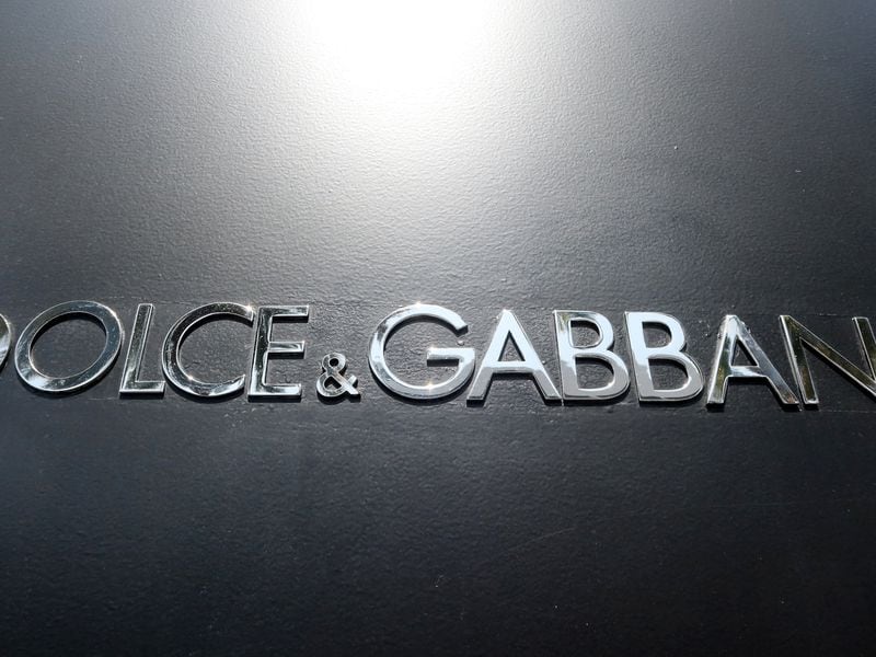 Dolce-&-gabbana-sued-for-messing-up-delivery-of-its-nfts:-bloomberg