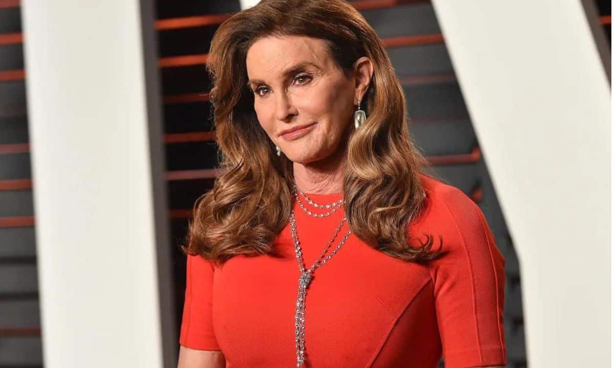 Media-celebrity-caitlyn-jenner-promotes-new-meme-coin,-community-reacts-to-potential-hack