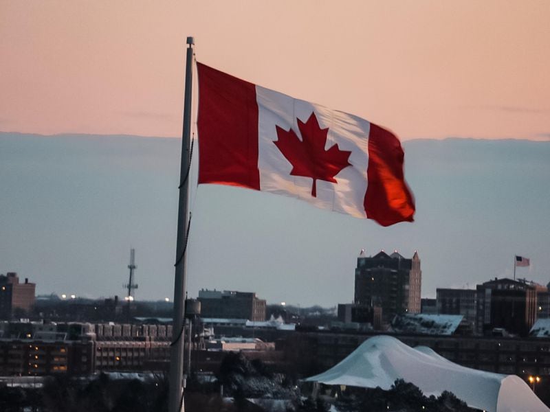 Bank-of-canada-begins-g-7-monetary-easing-cycle,-trimming-benchmark-rate-25-basis-points