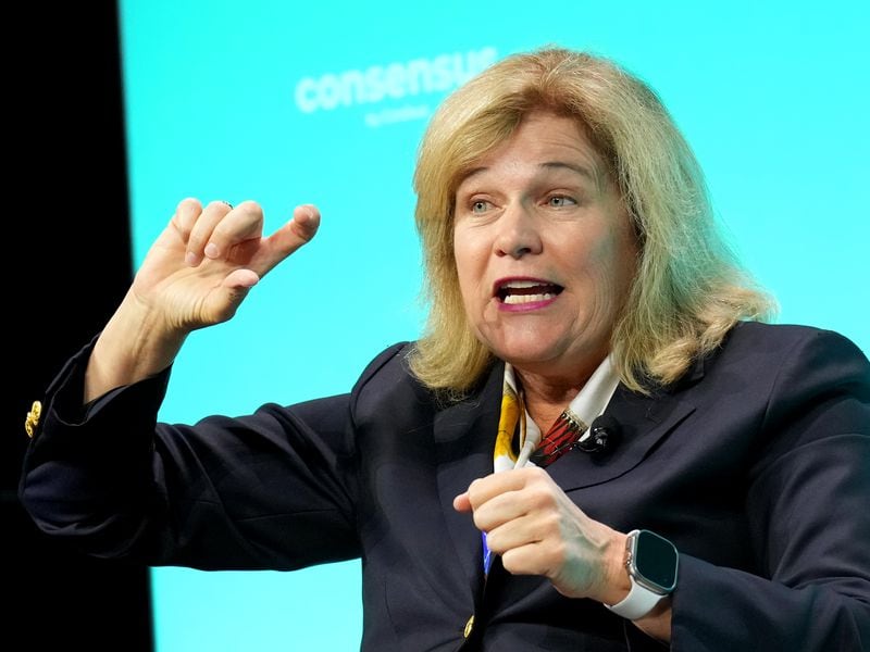 Franklin-templeton-weighs-new-crypto-fund-investing-in-tokens-beyond-bitcoin,-ether:-report
