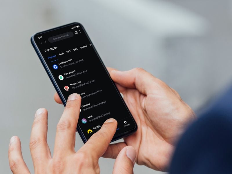 Coinbase-wallet-adds-crypto-trading-alerts-from-notifi