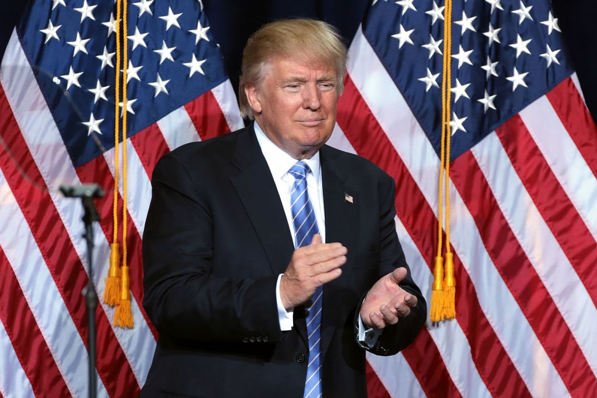 Trump-positions-himself-as-the-“crypto-president”-at-san-francisco-fundraiser