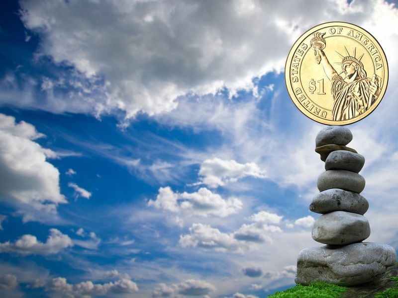 Stablecoin-issuers-want-to-give-something-back-in-multi-trillion-dollar-market-race