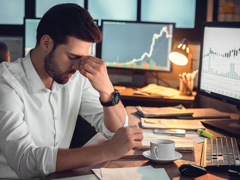 Bitcoin-tumbles-toward-$62k-as-crypto-bulls-see-$150m-in-liquidation